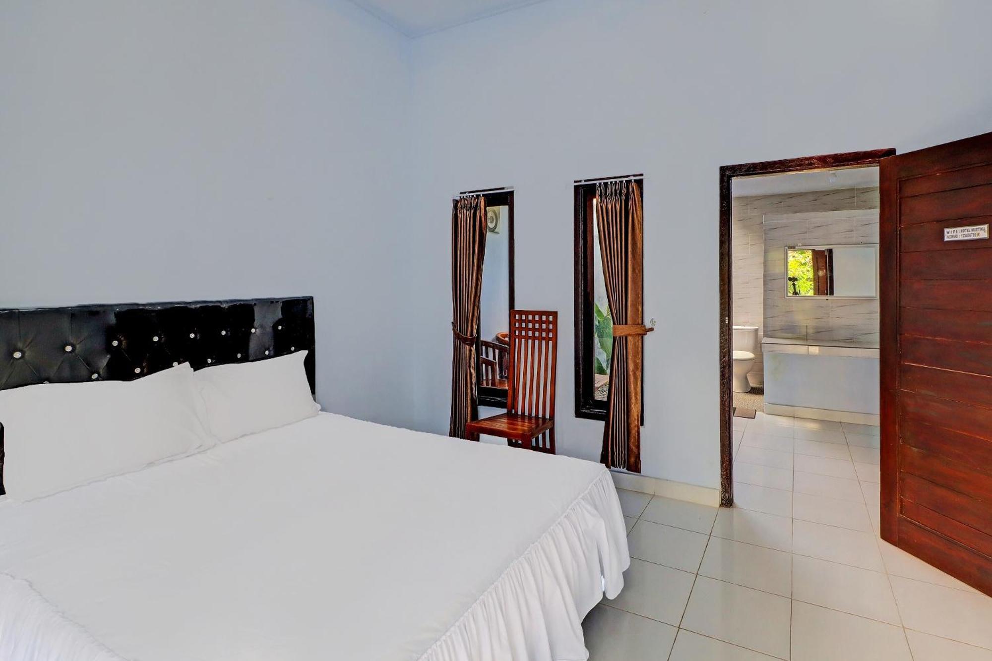 Oyo 92401 Hotel Mustika Negara  Eksteriør billede